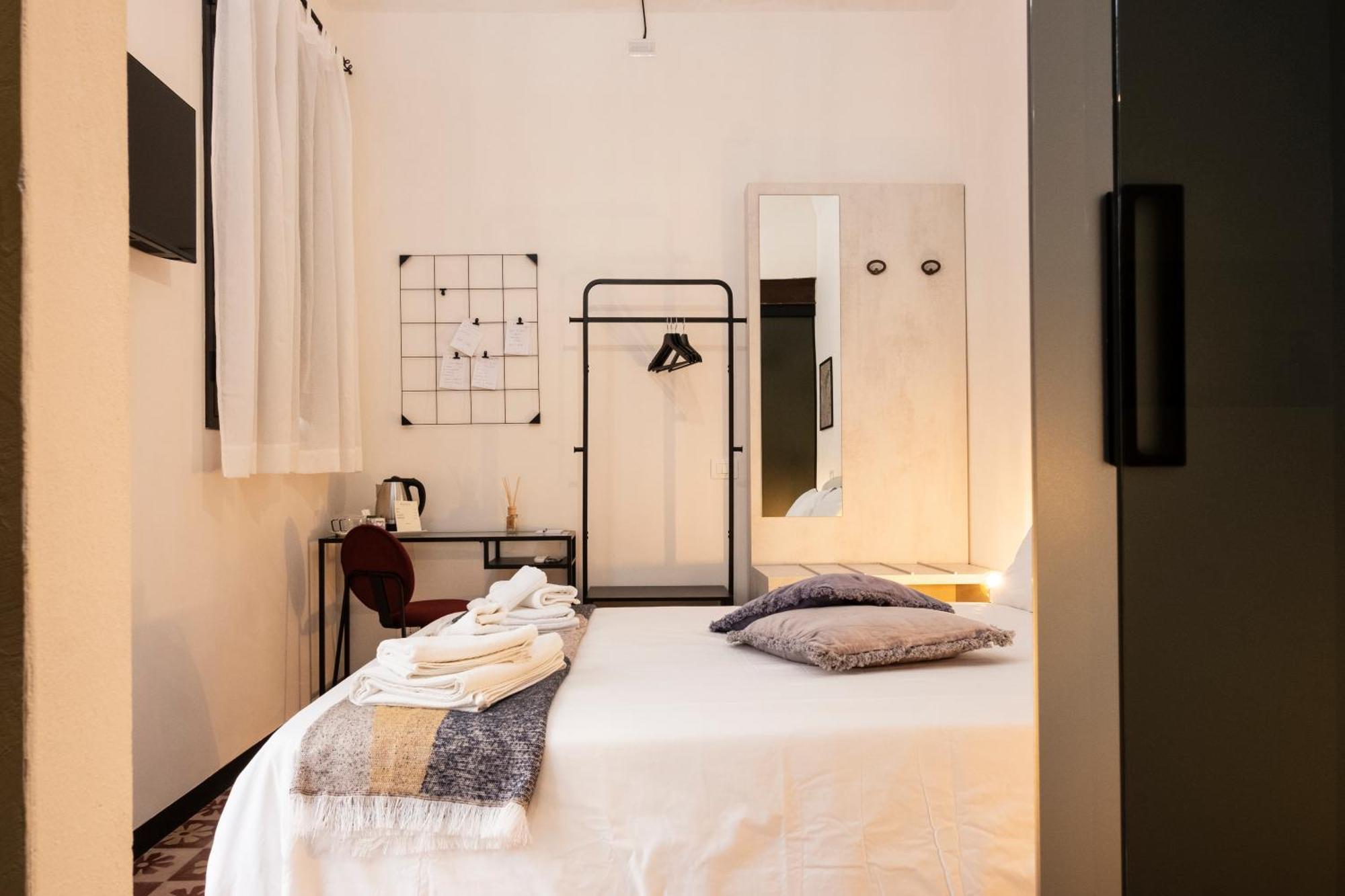 Bassi77 - Rooms & Apartments Trapani Exteriör bild